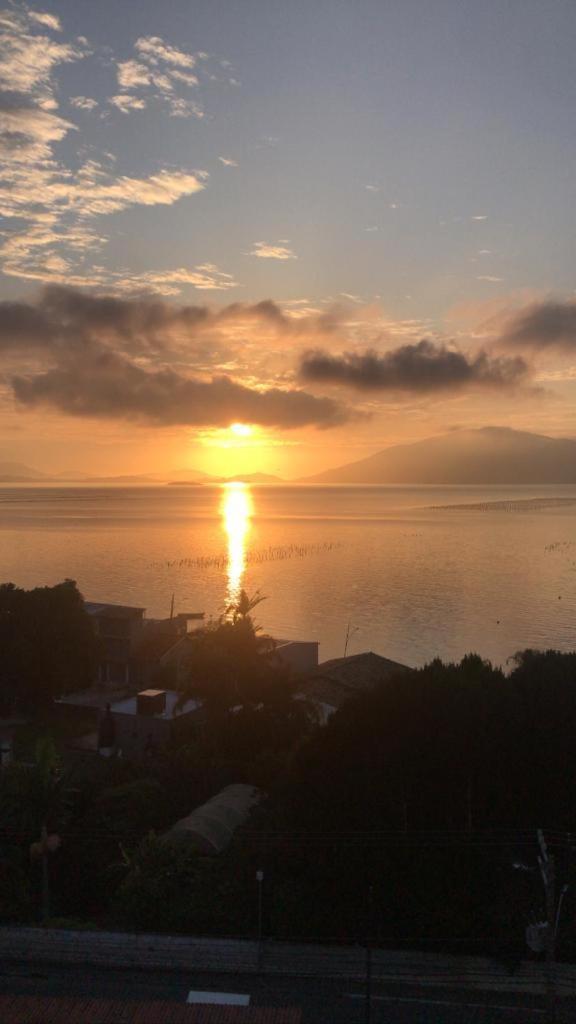 Apartamento Na Palhoca, Com Vista Para O Mar, Proximo A Mercados, Padarias E Farmacias. Buitenkant foto
