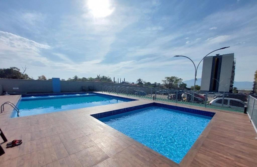 Apartamento Na Palhoca, Com Vista Para O Mar, Proximo A Mercados, Padarias E Farmacias. Buitenkant foto